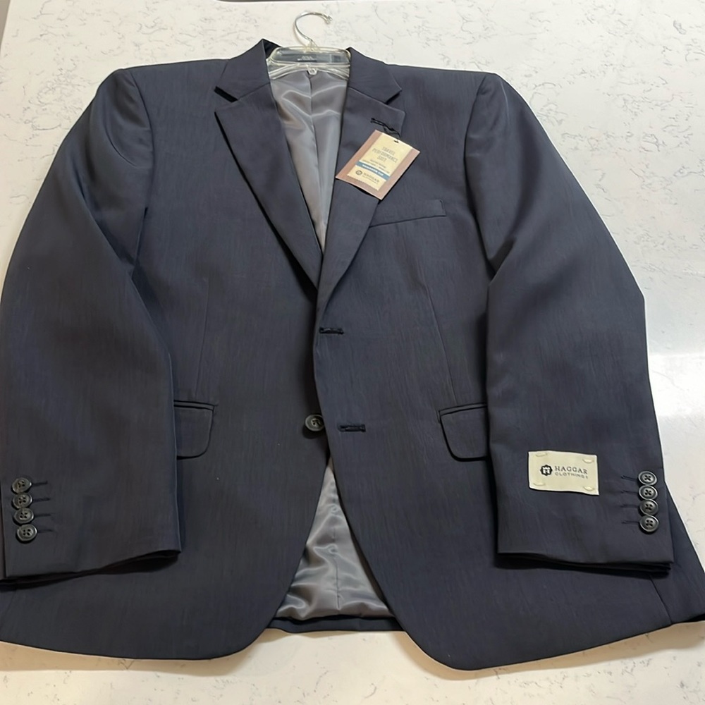 Brand New Haggar Men’s Blazer Size 42 Short